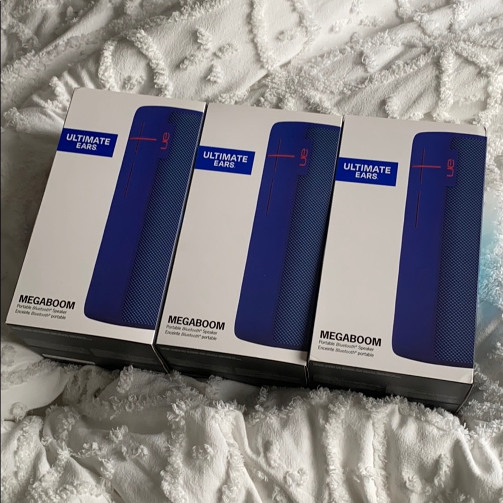 Brand new UE megaboom waterproof speaker